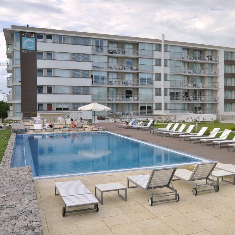 Real Colonia Hotel & Suites
