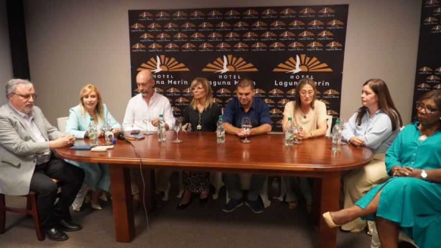 AHRU presente en el lanzamiento de temporada en Laguna Mer&iacute;n