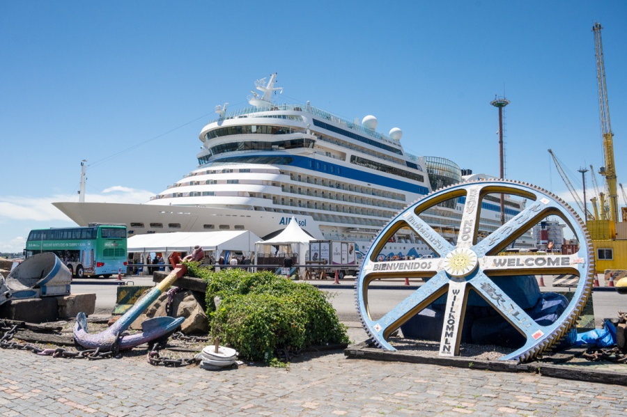 Montevideo da la bienvenida a la temporada de cruceros 2024/2025