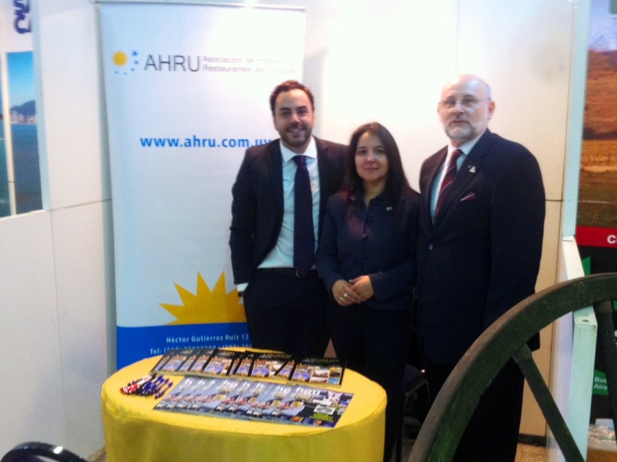STAND DE AHRU EN FERIA VTN-ENCOTUR 2015
