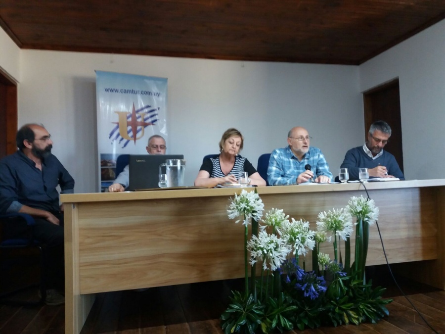 AHRU presente en la Reuni&oacute;n Abierta de CAMTUR