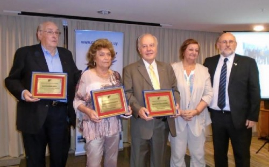 CAMTUR celebr&oacute; elecciones y brindis de fin de a&ntilde;o