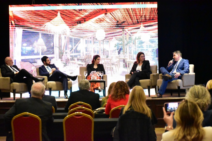 AHRU en el Uruguay Summit: Un paso adelante hacia la sostenibilidad en la hoteler&iacute;a.