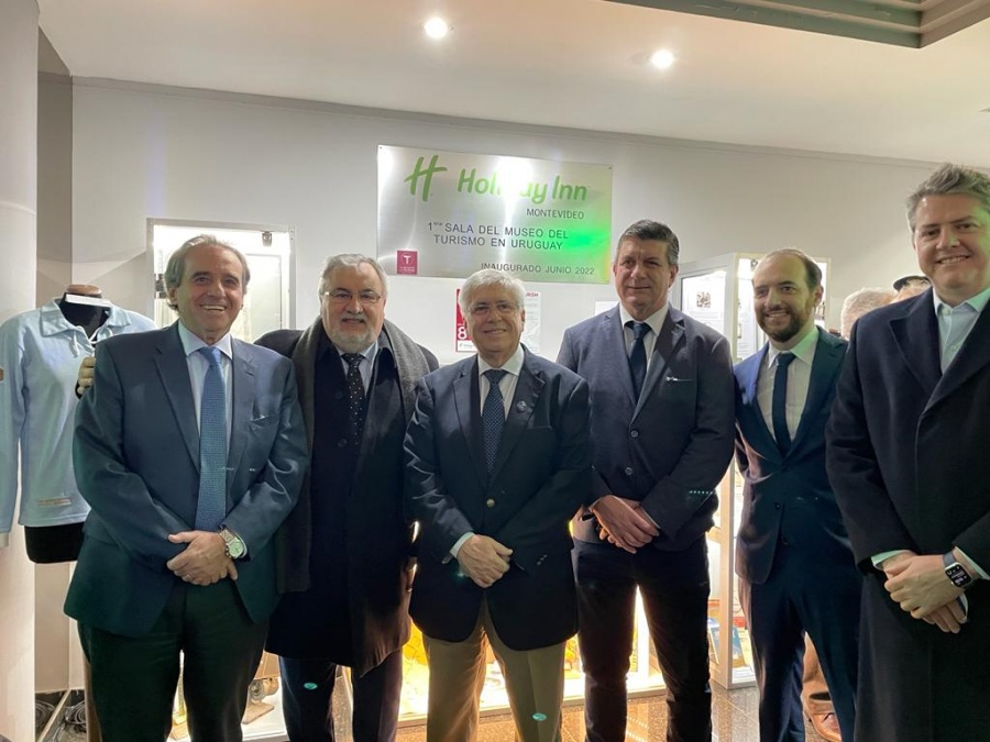 Inauguraci&oacute;n de la Sala Uruguaya del Museo de Turismo Mundial en el Holiday Inn